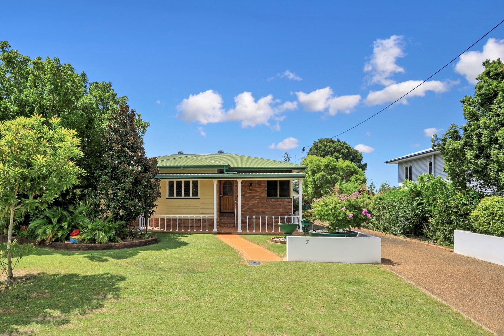 7 Tarakan Street, Svensson Heights QLD 4670, Svensson Heights - Thumbnail 2