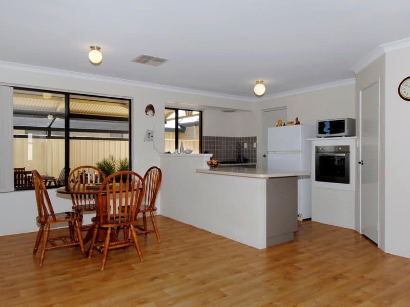 92 Brennan Promenade, BALDIVIS WA 6171, Baldivis - Thumbnail 2