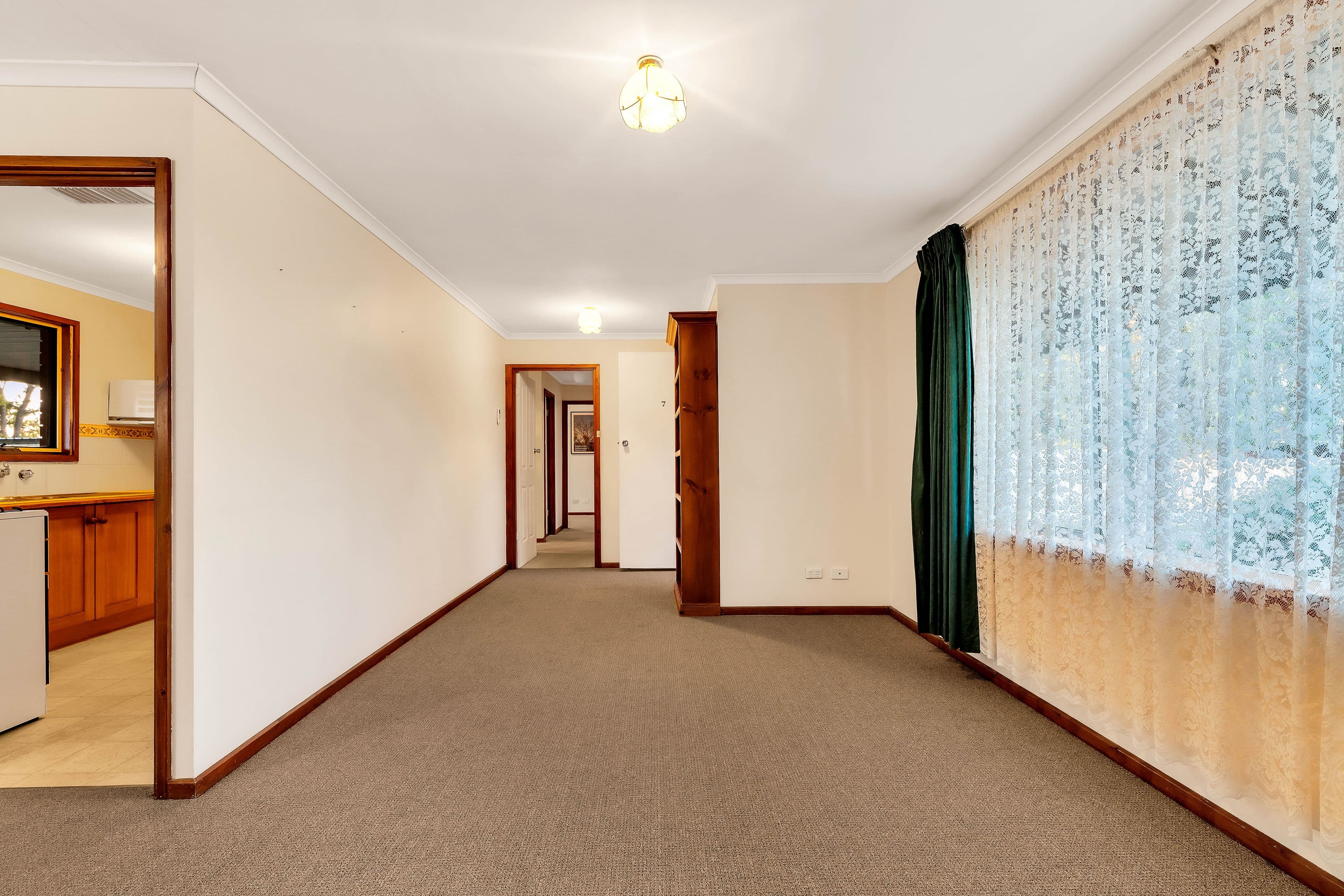 7 Gurumbi Crescent, Munno Para SA 5115, Munno Para - Thumbnail 5