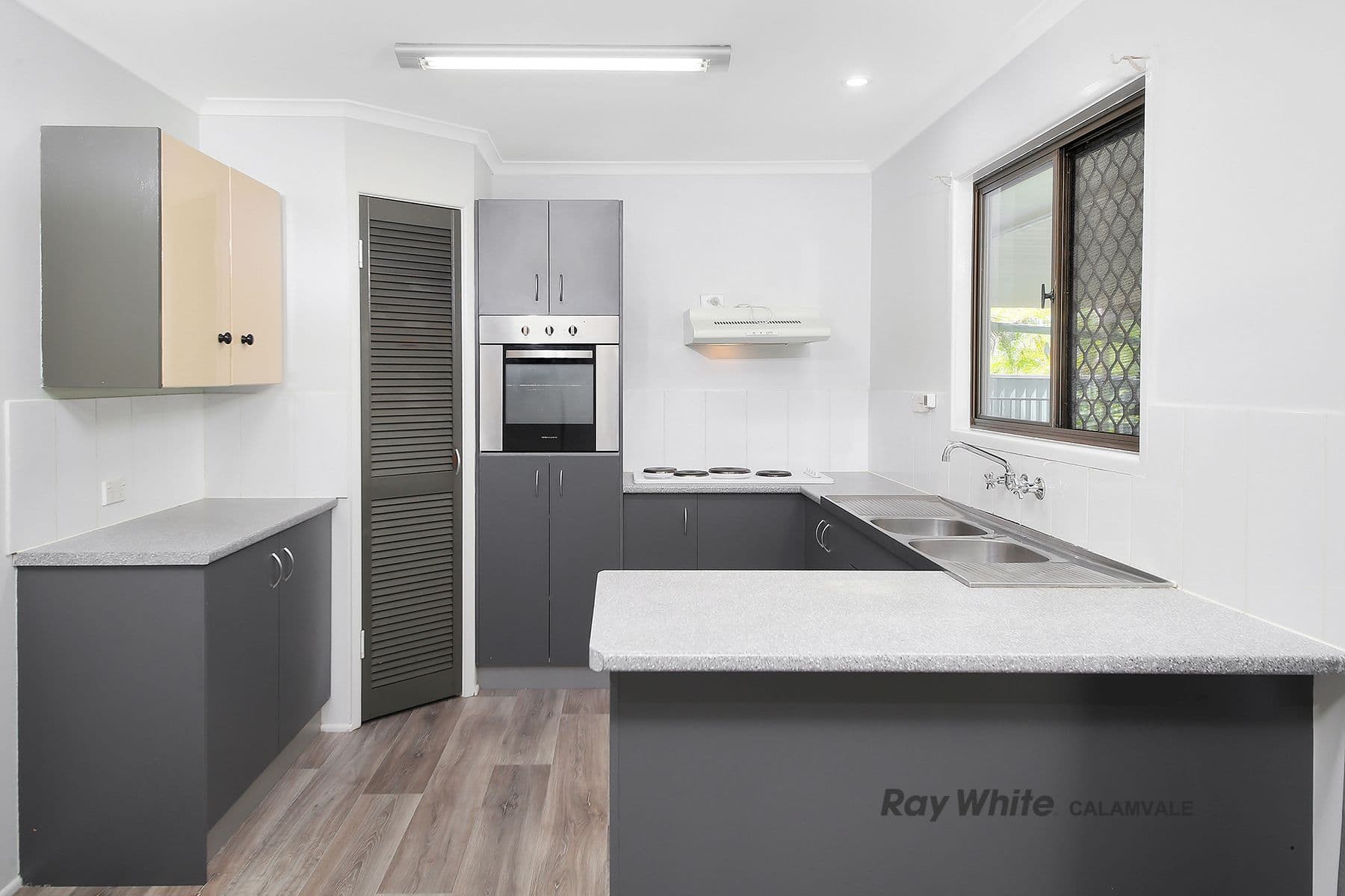 5 Pine Street, Hillcrest QLD 4118, Hillcrest - Thumbnail 5