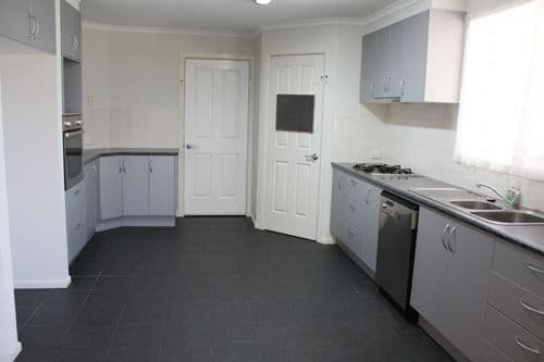 21 Scott Street, BUNGENDORE NSW 2621, Bungendore - Thumbnail 4