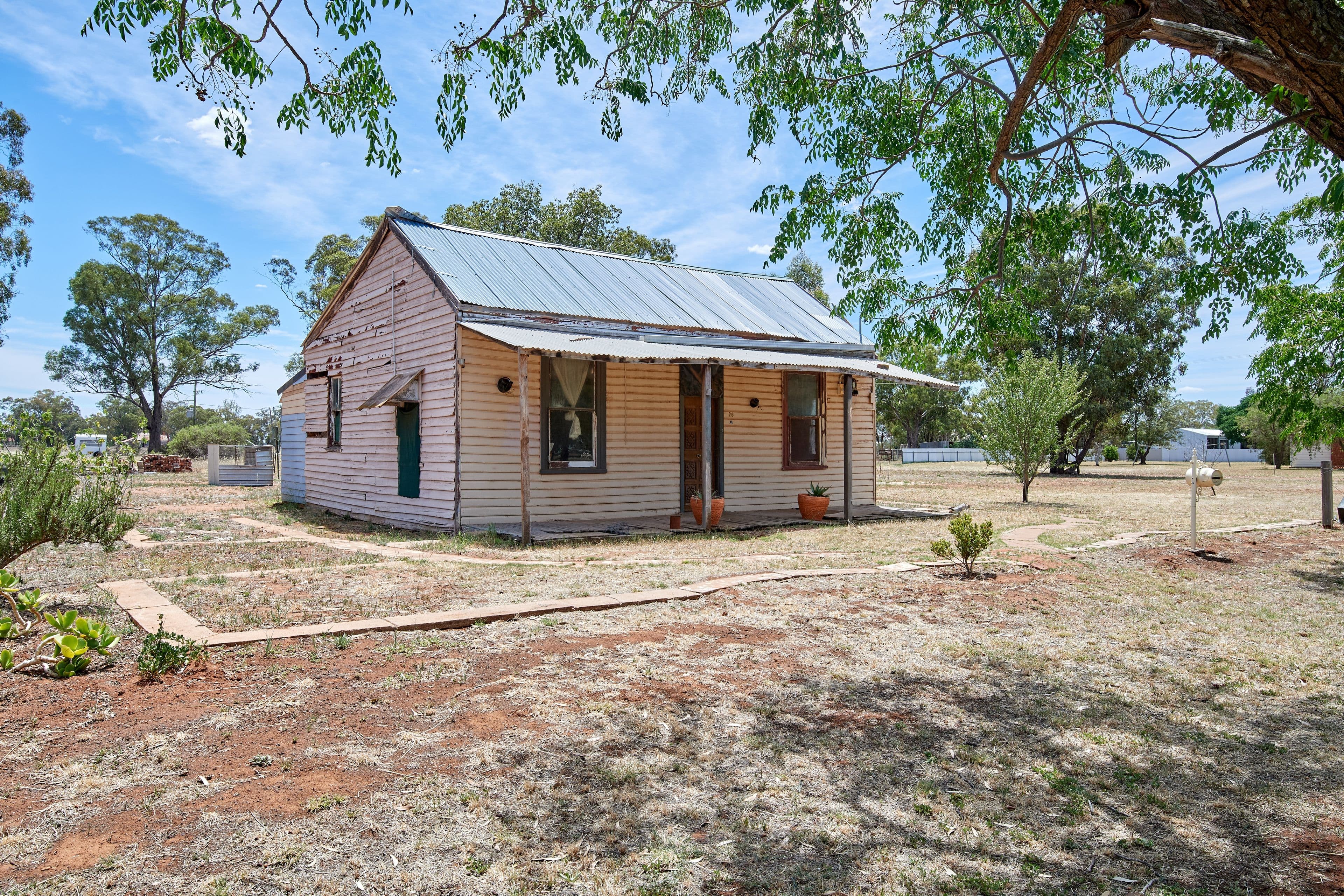 26 Spring Street, Ganmain NSW 2702, Ganmain - Image 1