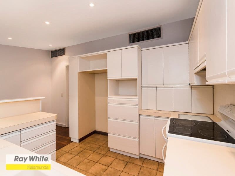 24 Sherborne Road, Gooseberry Hill WA 6076, Gooseberry Hill - Thumbnail 7