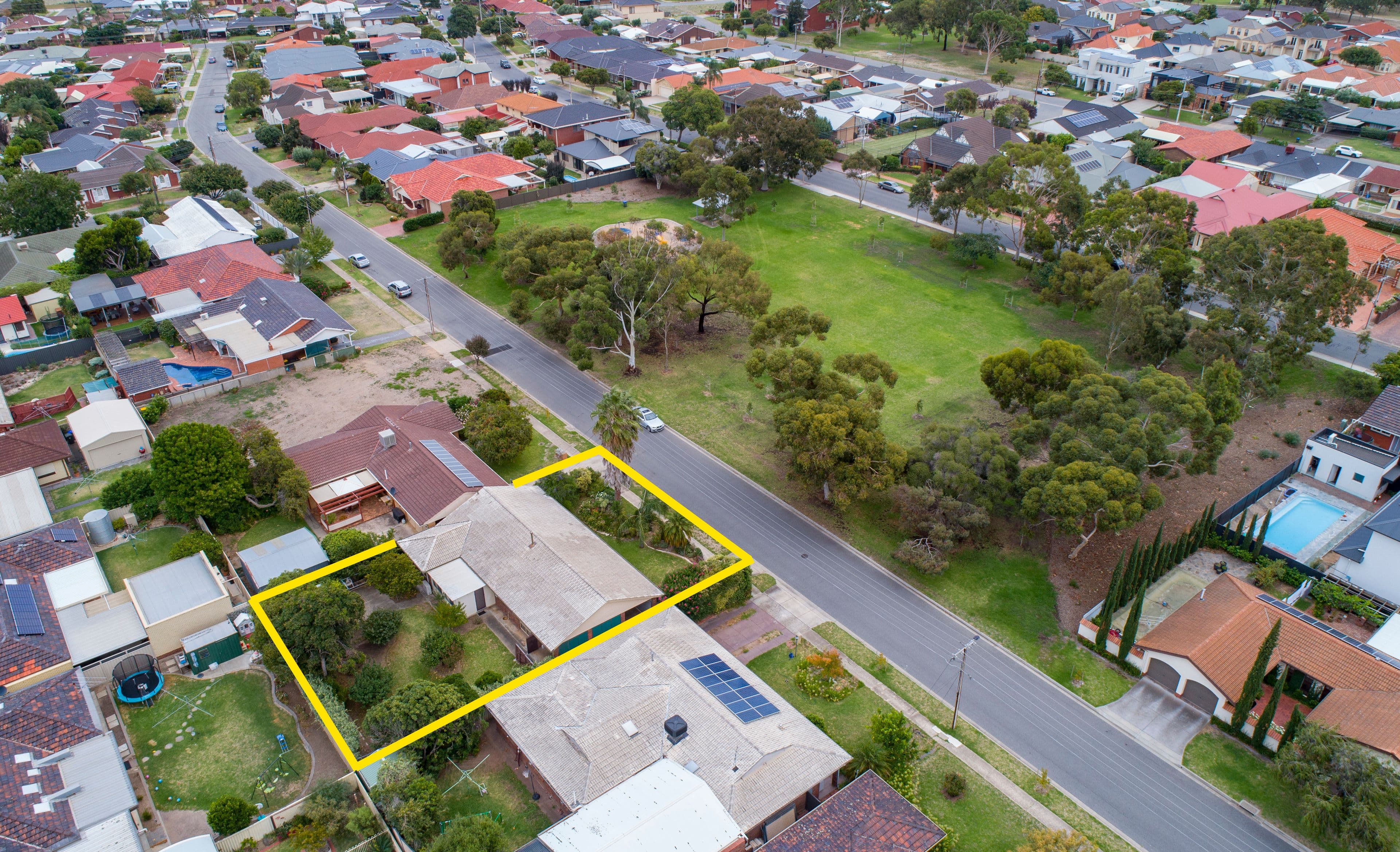 11 Rivett Avenue, Fulham Gardens SA 5024, Fulham Gardens - Image 1