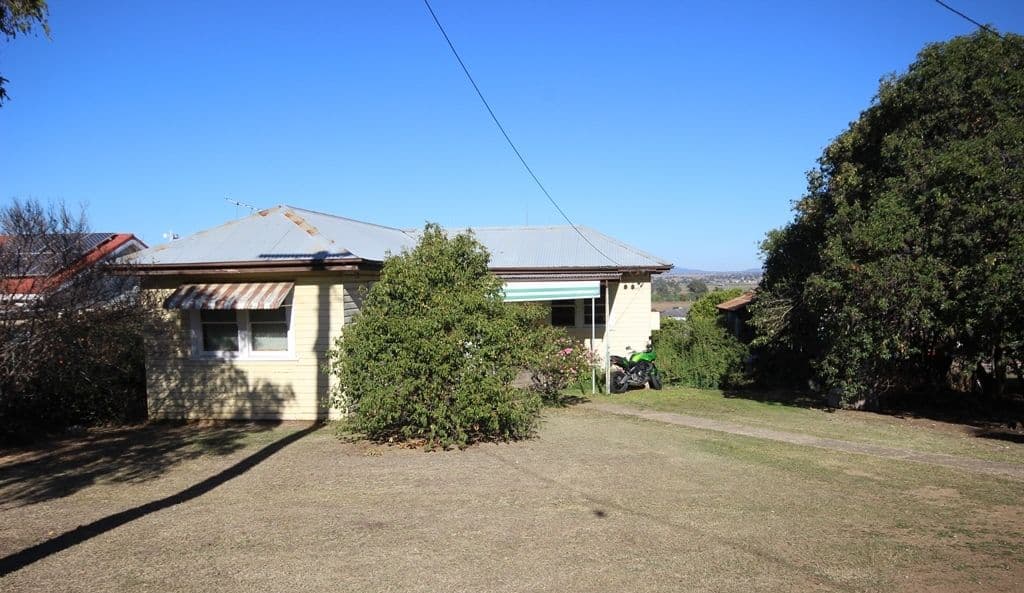 53 Manilla Road, TAMWORTH NSW 2340, Tamworth - Image 1