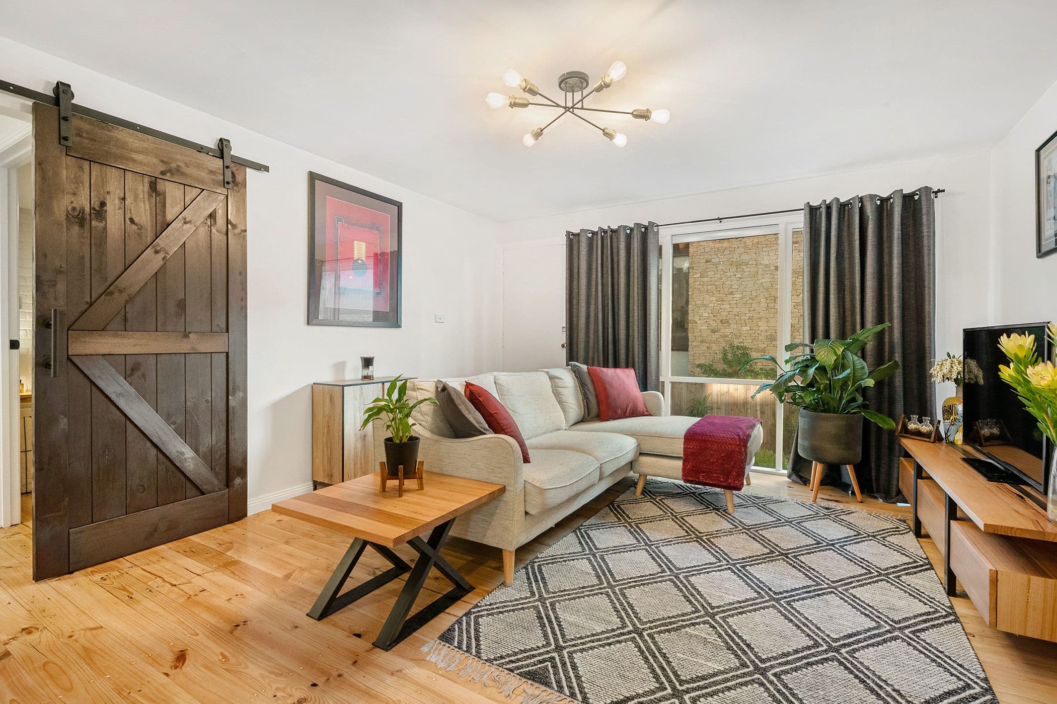 27 Pryor Street, Eltham VIC 3095, Eltham - Thumbnail 2