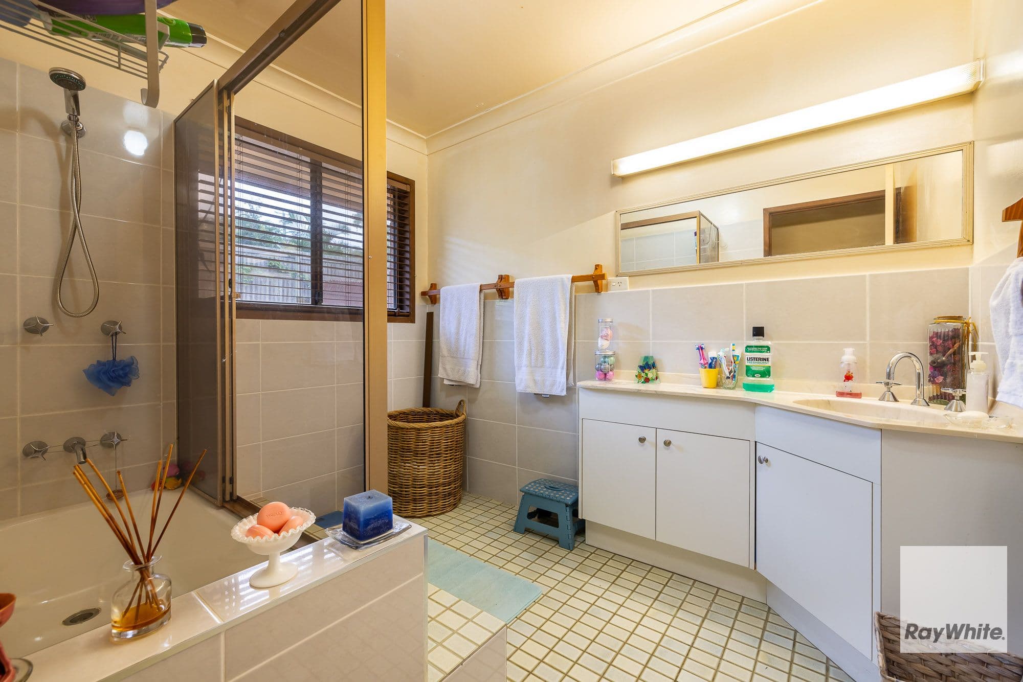 4 Azalea Street, Redland Bay QLD 4165, Redland Bay - Thumbnail 3