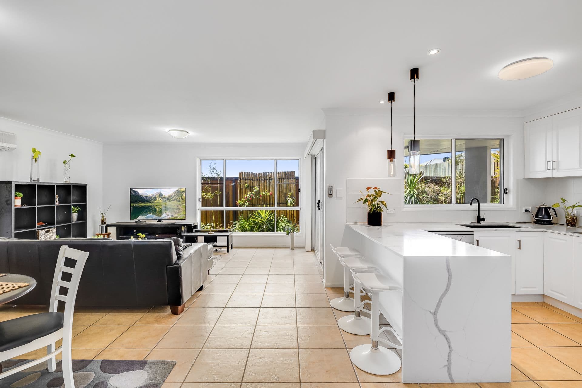 462 Mackenzie Street, Middle Ridge QLD 4350, Middle Ridge - Thumbnail 3