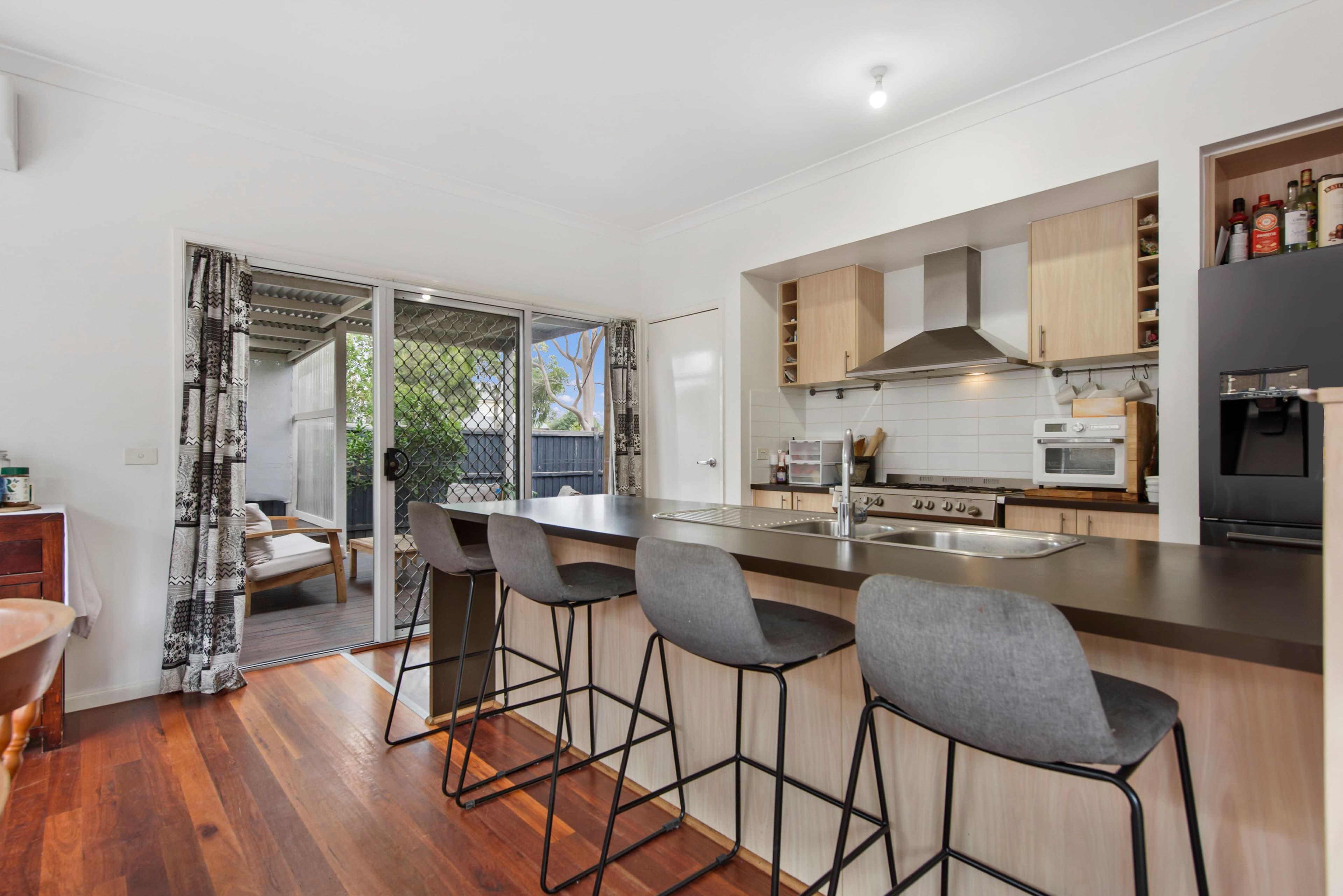 11 Glack Way, Caroline Springs VIC 3023, Caroline Springs - Thumbnail 3