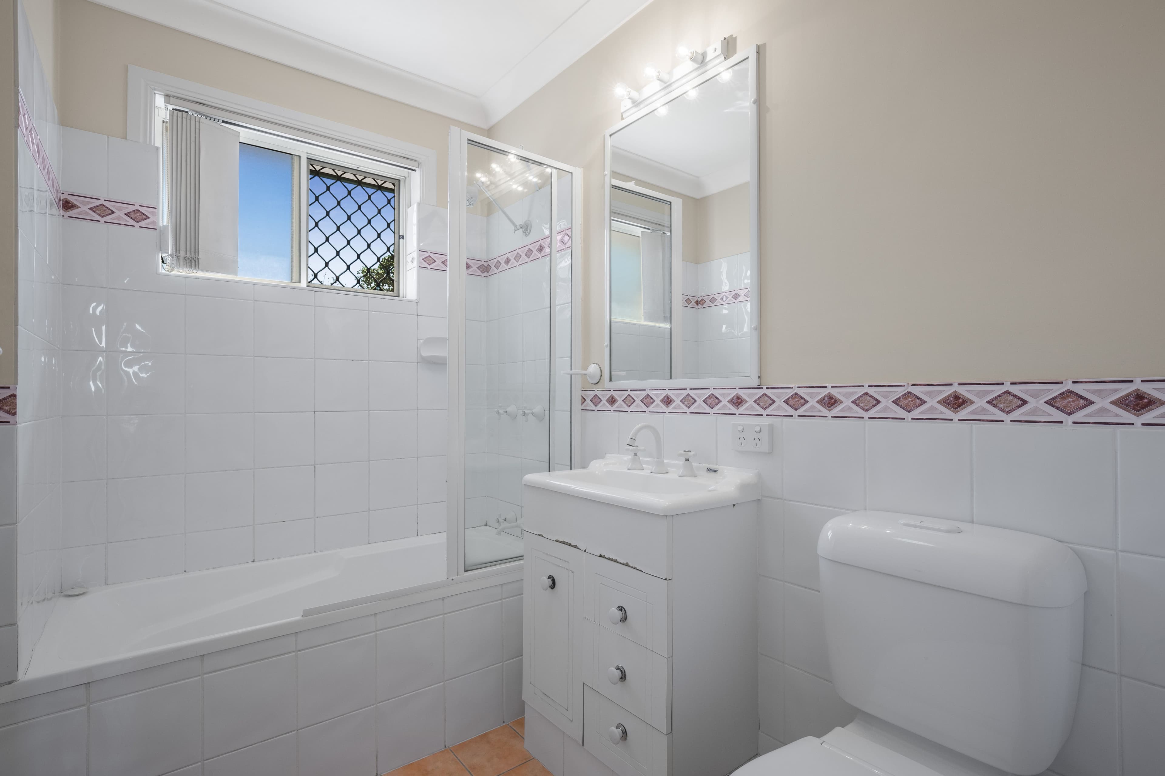 15 Vera Street, Greenslopes QLD 4120, Greenslopes - Thumbnail 8