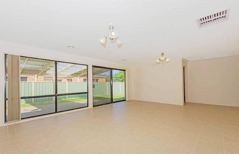 35 Dunkirk Drive, Point Cook VIC 3030, Point Cook - Thumbnail 4