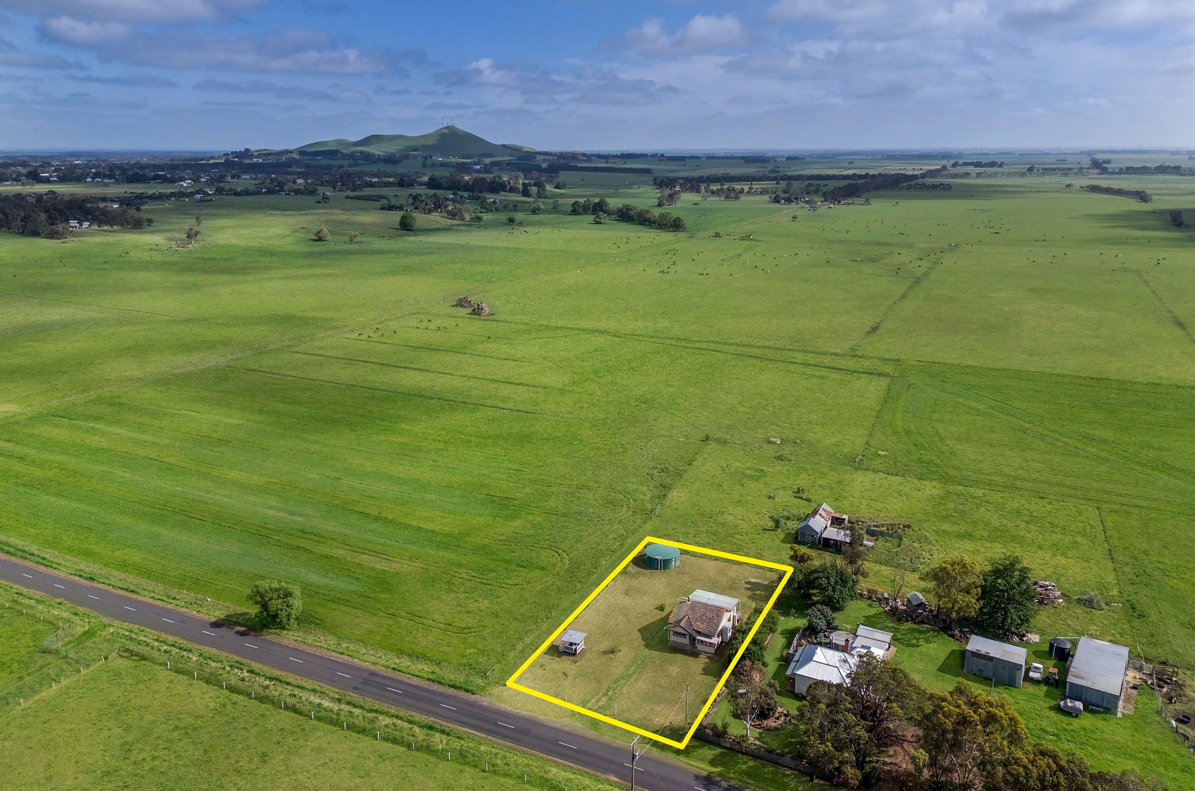 131 Purcells Lane, Mortlake VIC 3272, Mortlake - Thumbnail 2