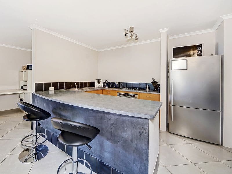4 Hazlett Lane, DAWESVILLE WA 6211, Dawesville - Thumbnail 3
