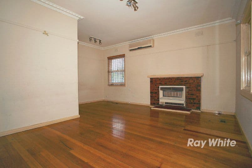 15 Shrives Road, NARRE WARREN VIC 3805, Narre Warren - Thumbnail 3