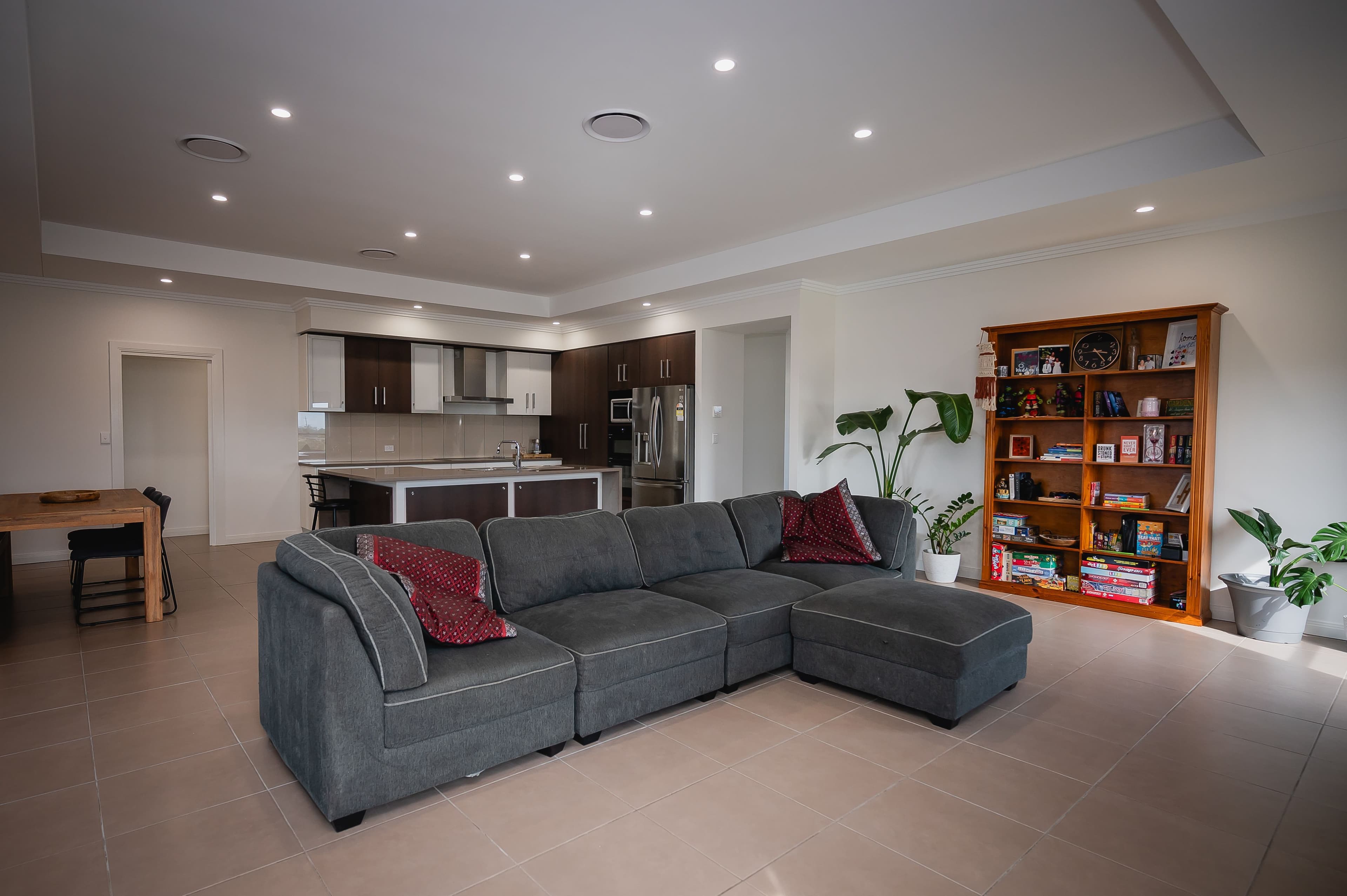 160 Bourne Drive, Roma QLD 4455, Roma - Thumbnail 3