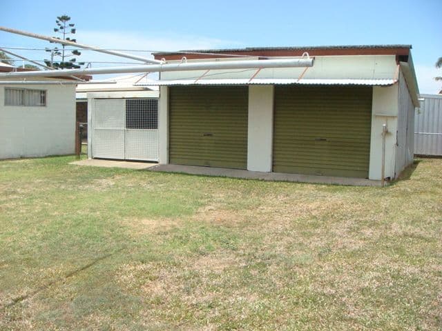 26 Scott Street, SOUTH MACKAY QLD 4740, South Mackay - Thumbnail 2