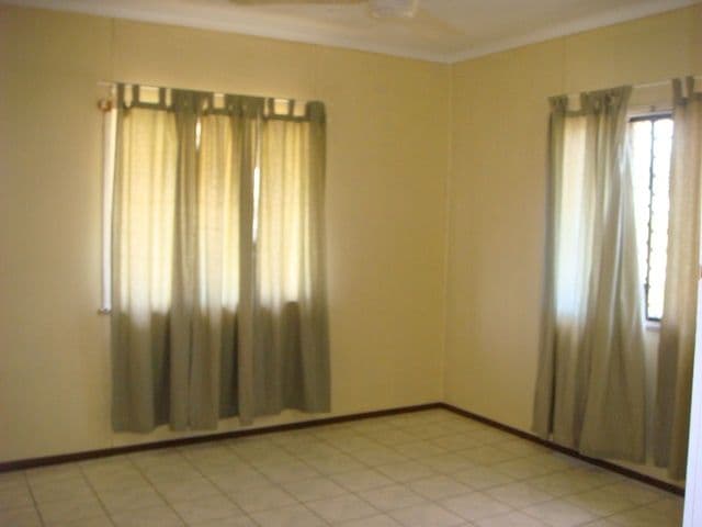 26 Scott Street, SOUTH MACKAY QLD 4740, South Mackay - Thumbnail 4