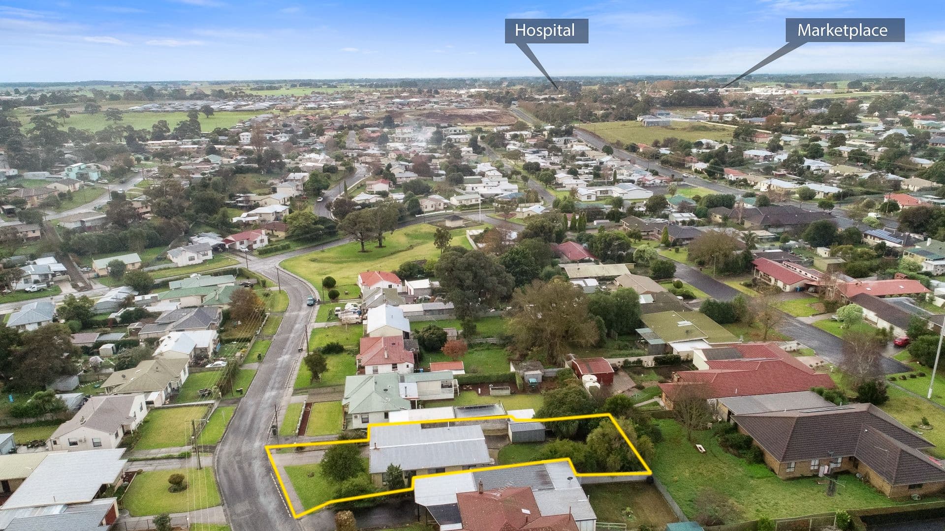 11 Fartch Street, Mount Gambier SA 5290, Mount Gambier - Thumbnail 2