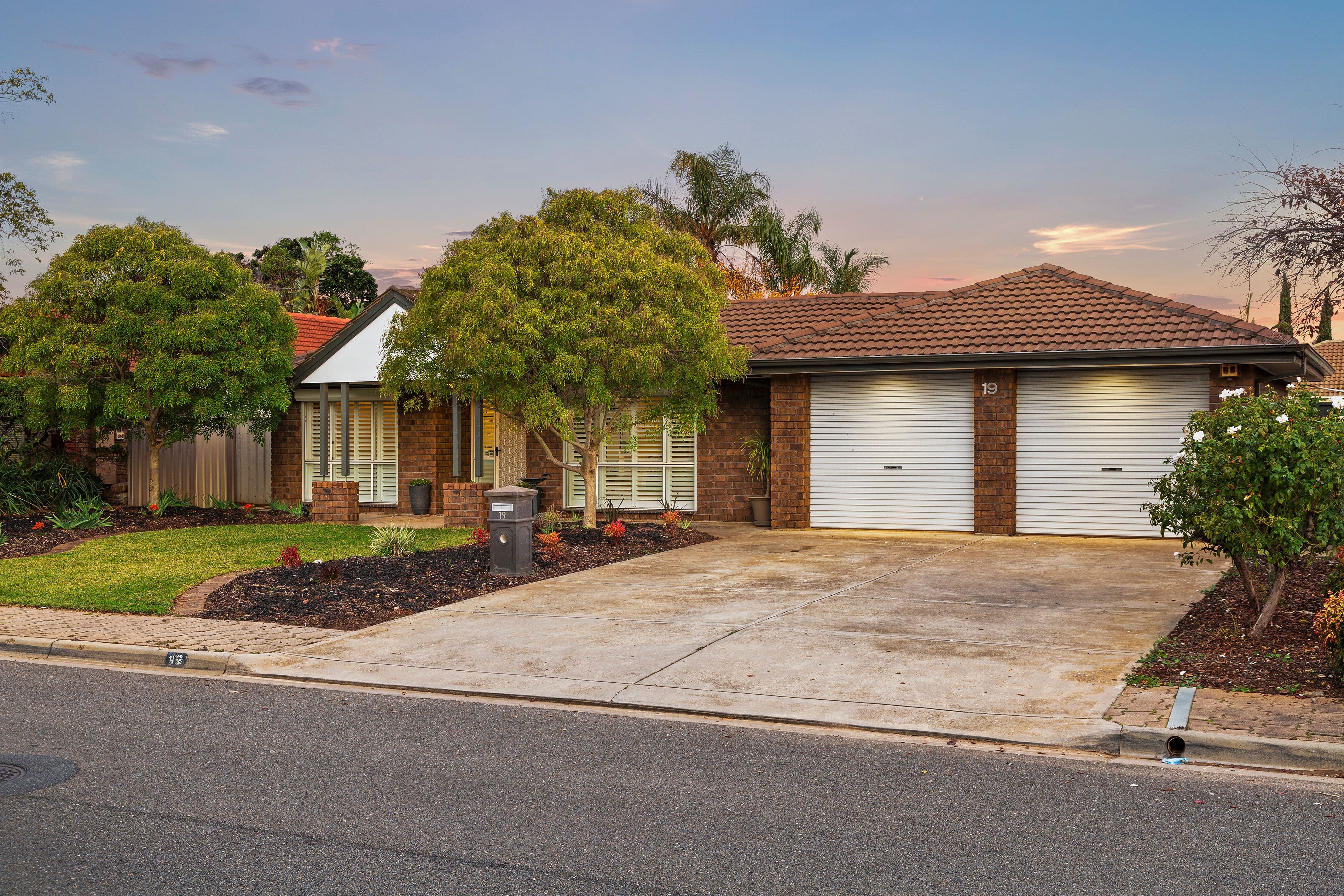 19 Sandow Avenue, Pooraka SA 5095, Pooraka - Thumbnail 2