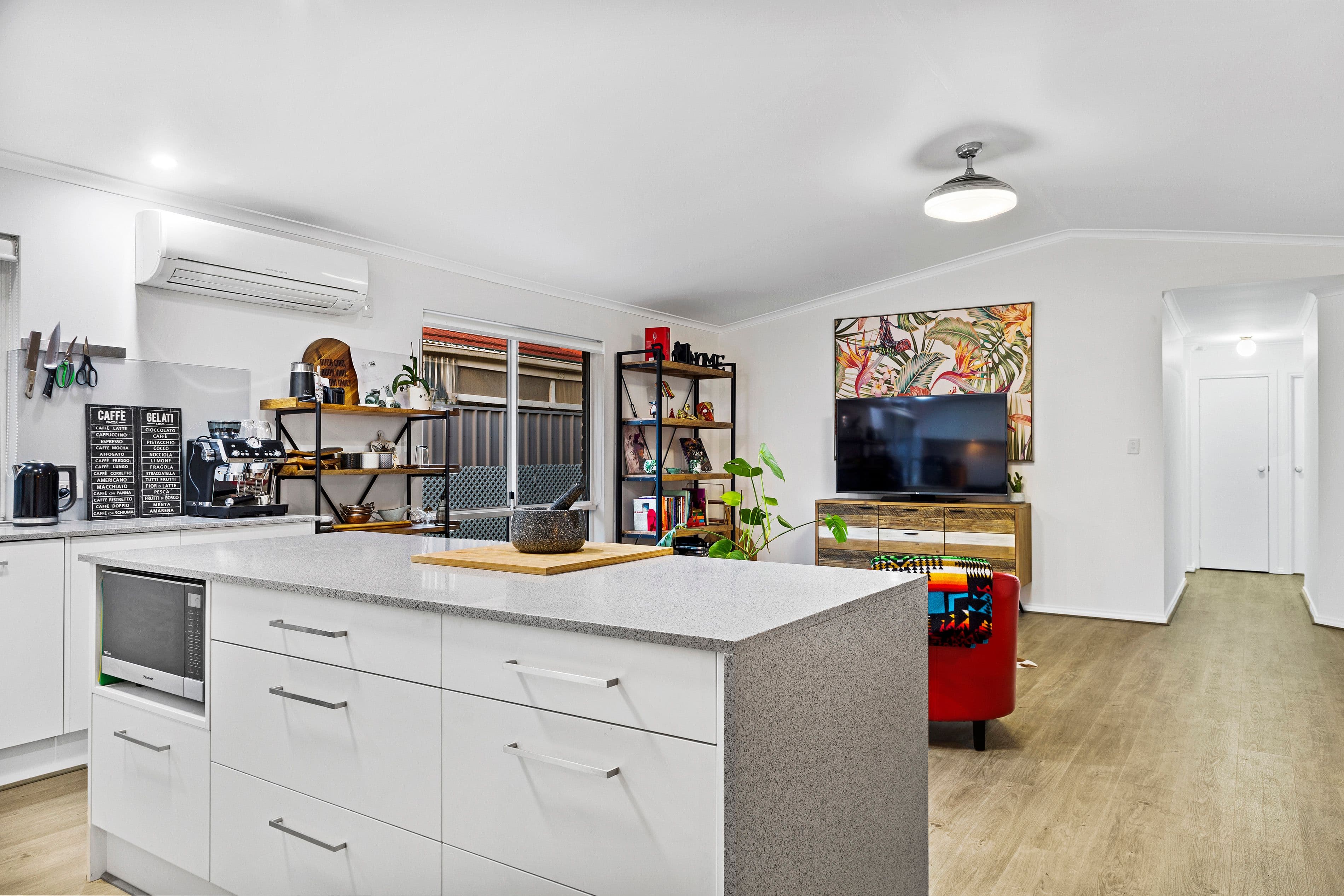 19 Sandow Avenue, Pooraka SA 5095, Pooraka - Thumbnail 4