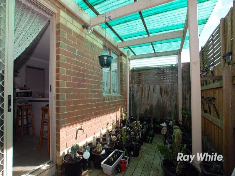 10 Orlit Close, CRANBOURNE VIC 3977, Cranbourne North - Thumbnail 4