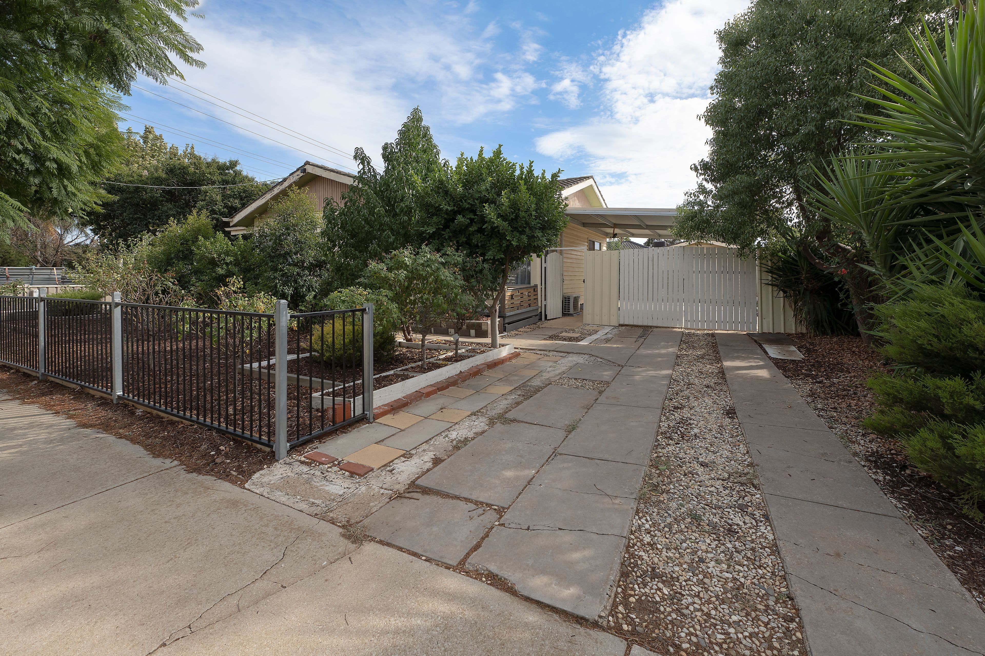 66 Gray Street, Swan Hill VIC 3585, Swan Hill - Thumbnail 3