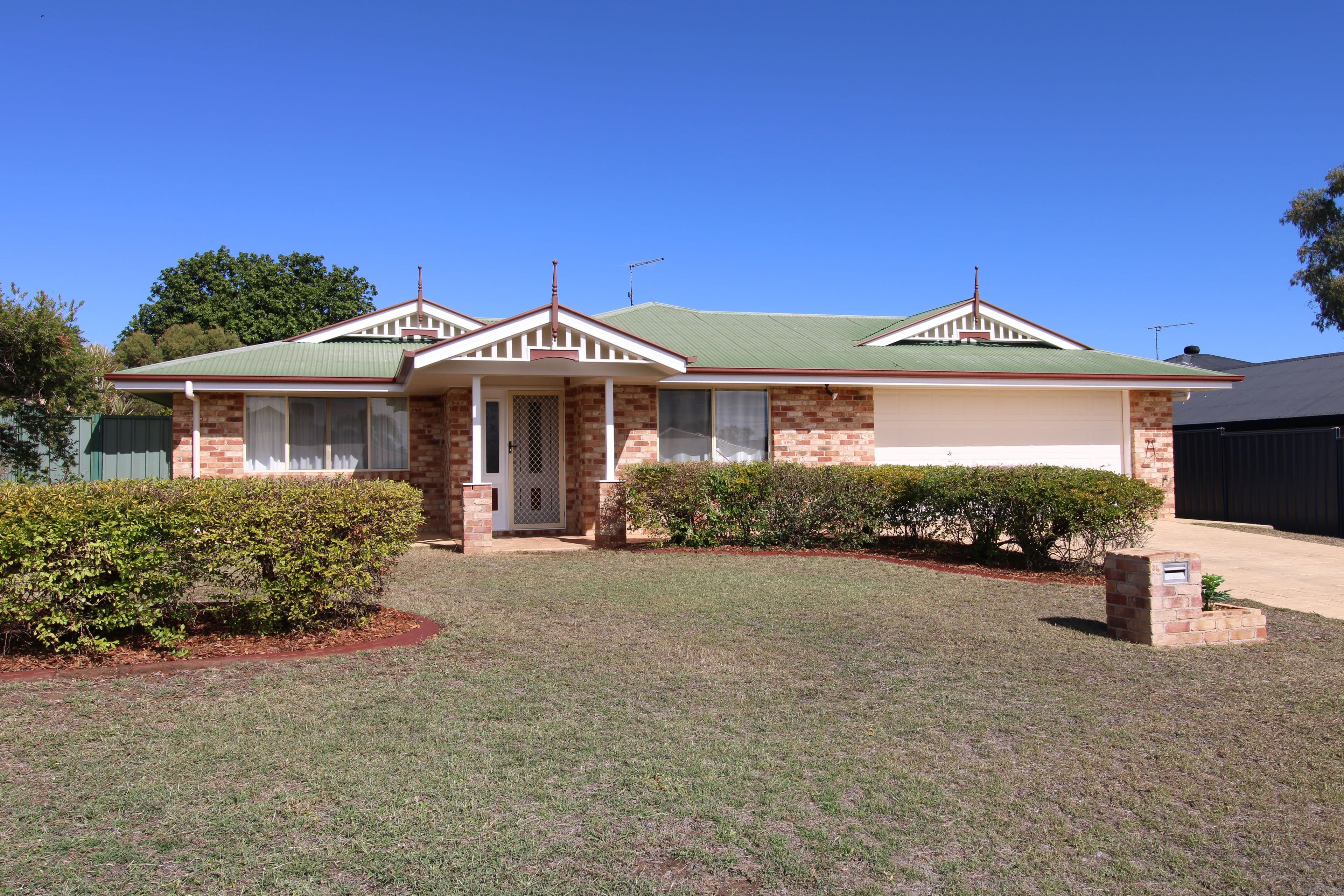 15 whitchurch Road, Emerald QLD 4720, Emerald - Image 1