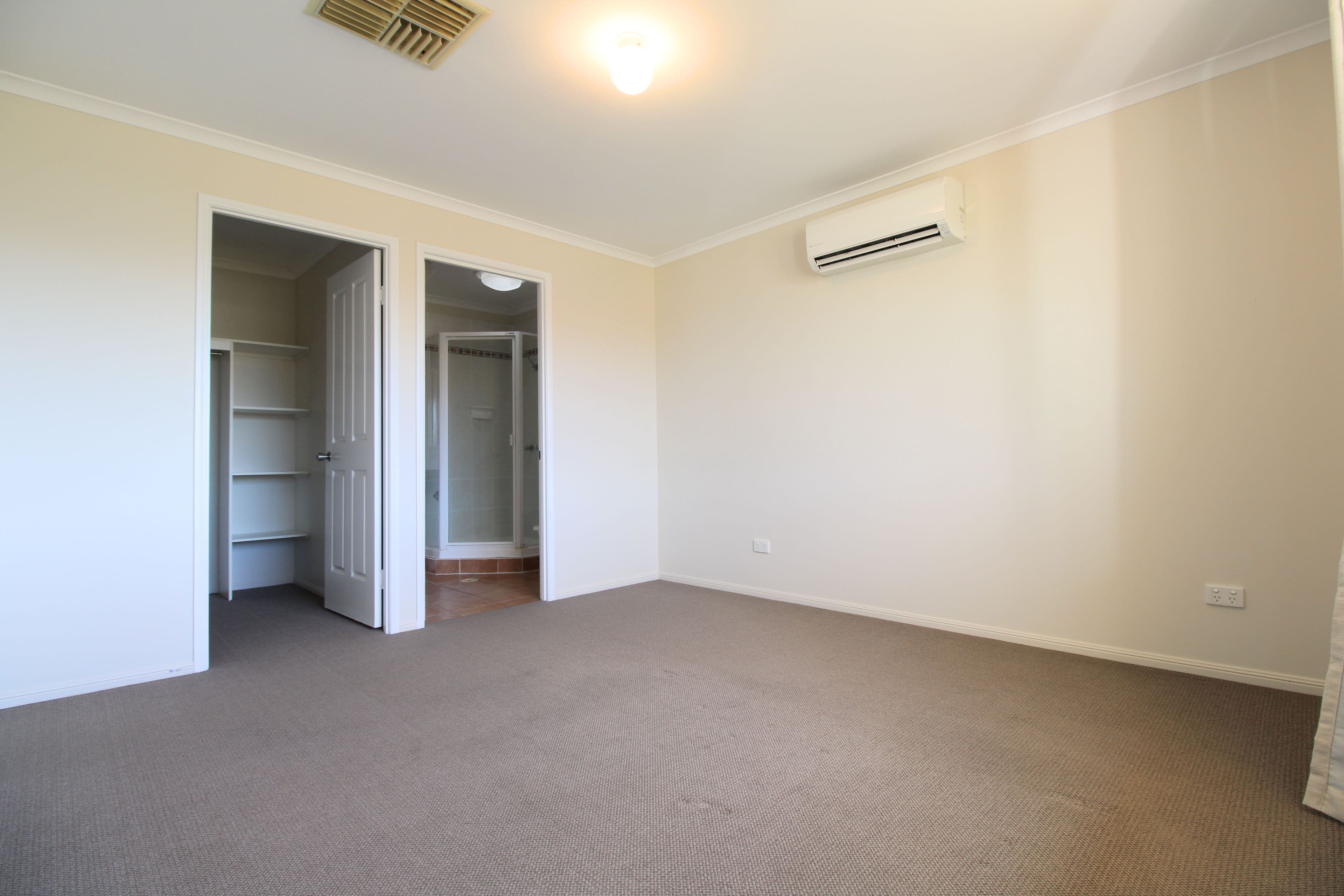 15 whitchurch Road, Emerald QLD 4720, Emerald - Thumbnail 6