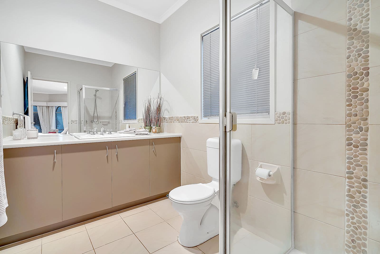 4 Marchmont Rise, Craigieburn VIC 3064, Craigieburn - Thumbnail 5