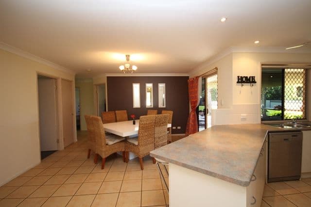 7 Kurrajong Court, BEERWAH QLD 4519, Beerwah - Thumbnail 2
