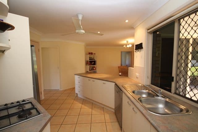 7 Kurrajong Court, BEERWAH QLD 4519, Beerwah - Thumbnail 6