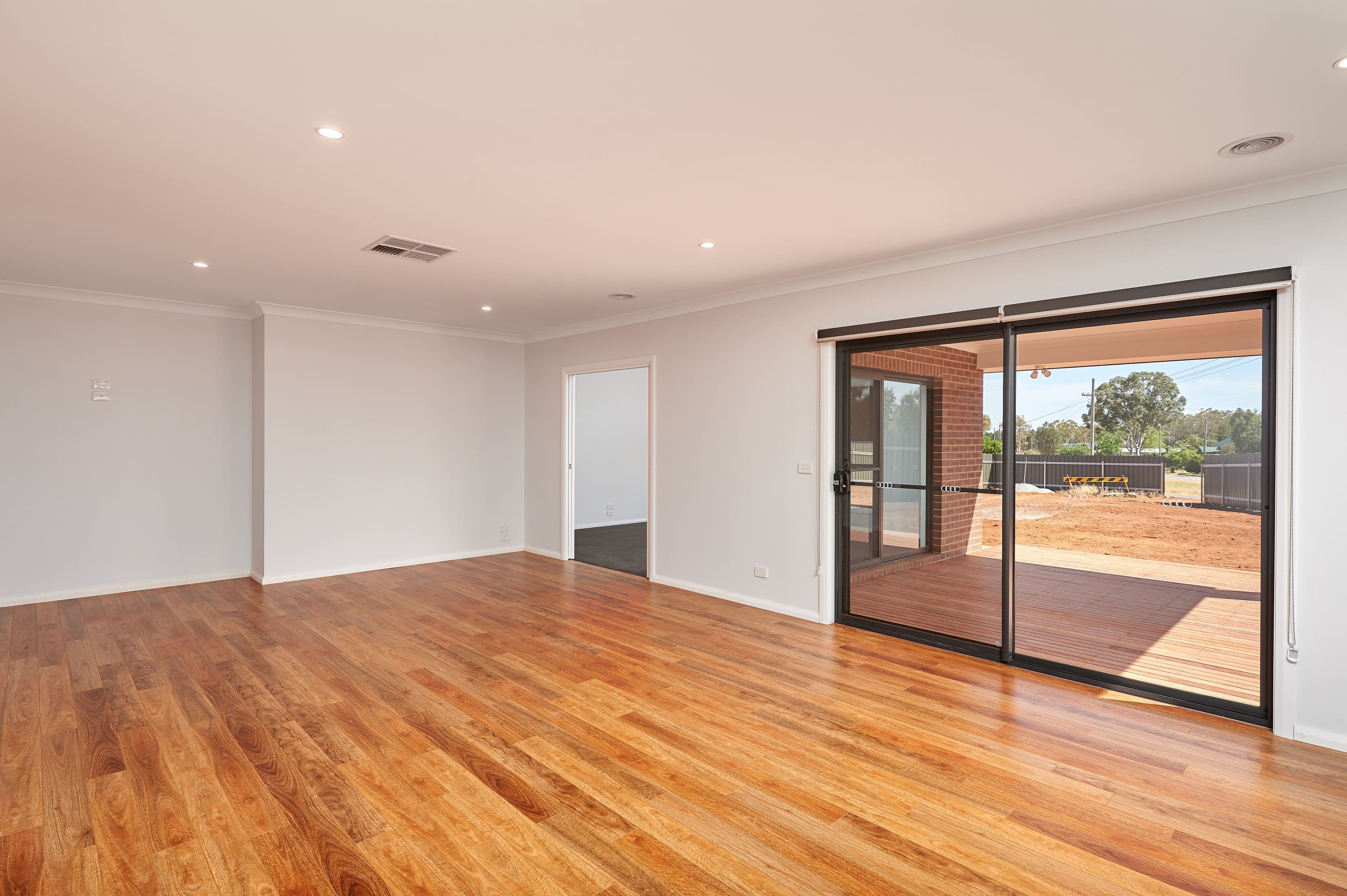 20 Loughnan Street, Coolamon - Thumbnail 4