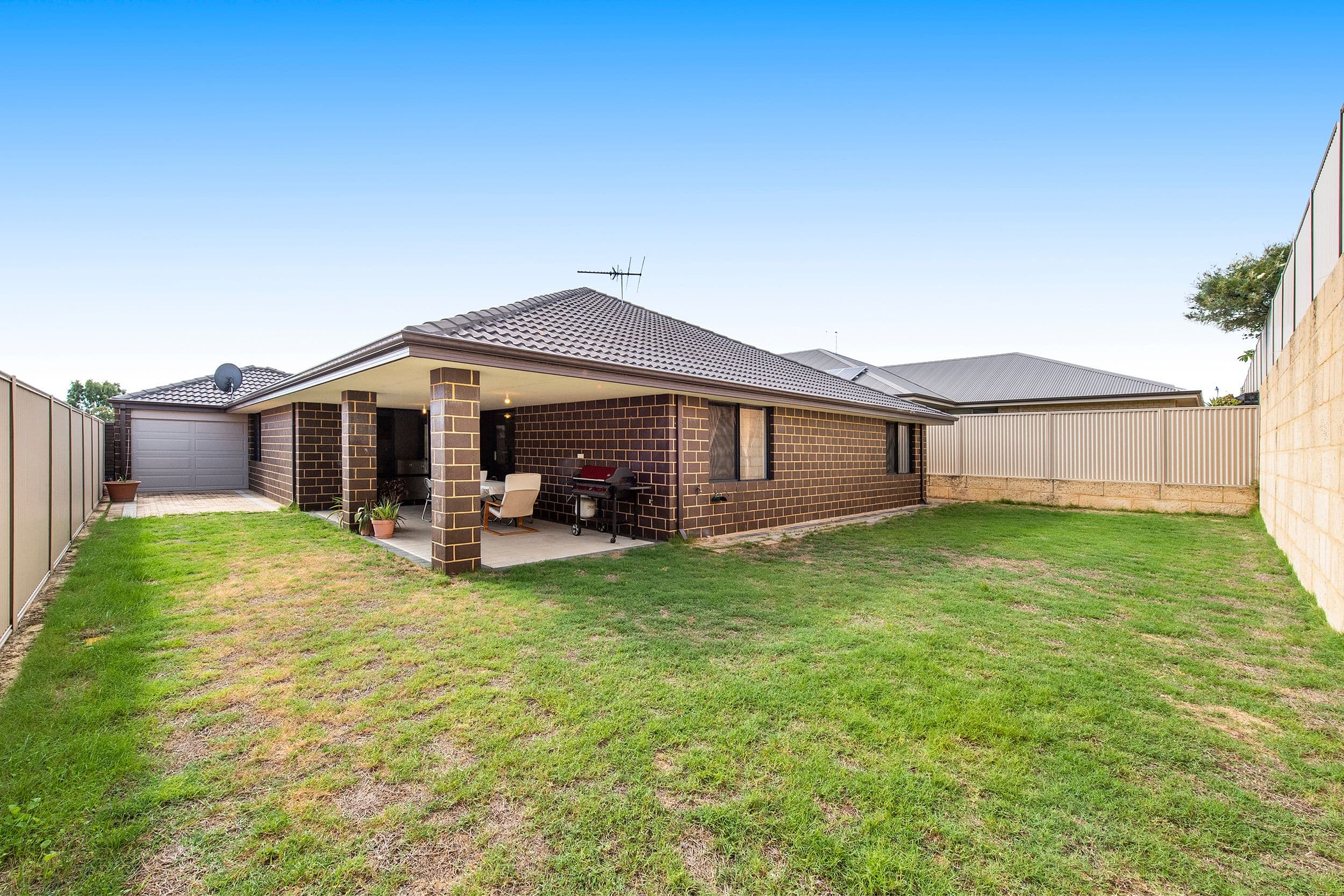 15 Fairway Drive, Warwick, QLD 4370, Warwick - Thumbnail 2