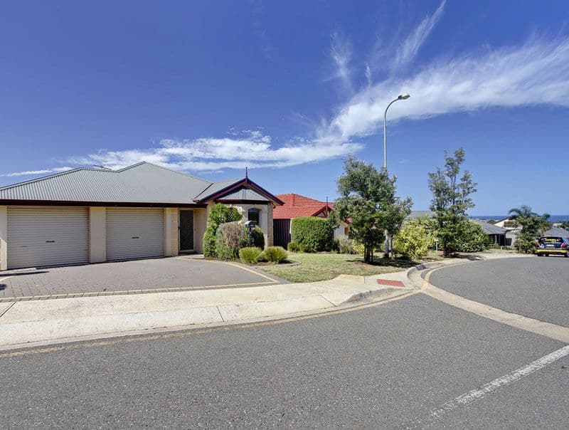 14 Parkview Circuit, SEAFORD RISE SA 5169, Seaford Rise - Thumbnail 2