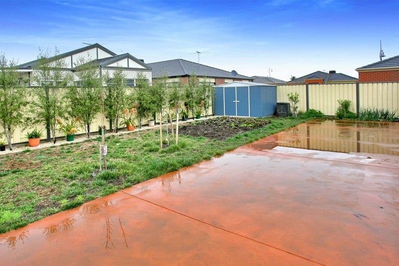 31 San Sebastion Drive, POINT COOK VIC 3030, Point Cook - Thumbnail 4