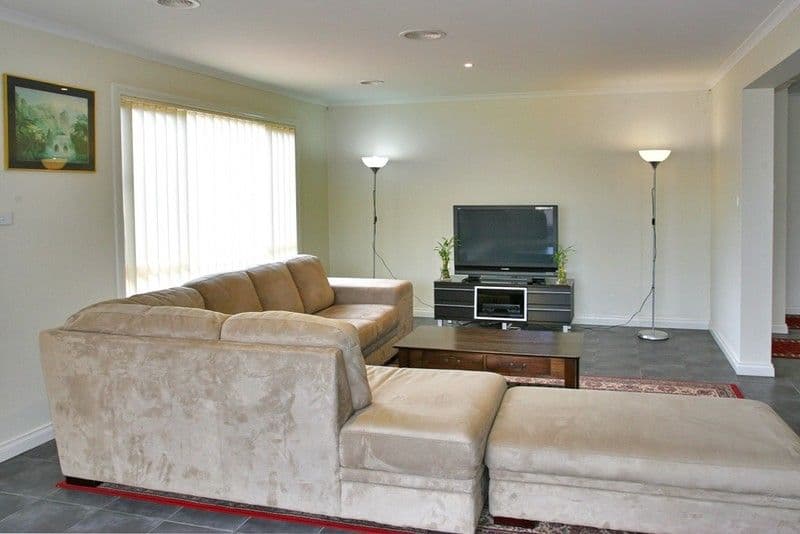 31 San Sebastion Drive, POINT COOK VIC 3030, Point Cook - Thumbnail 6