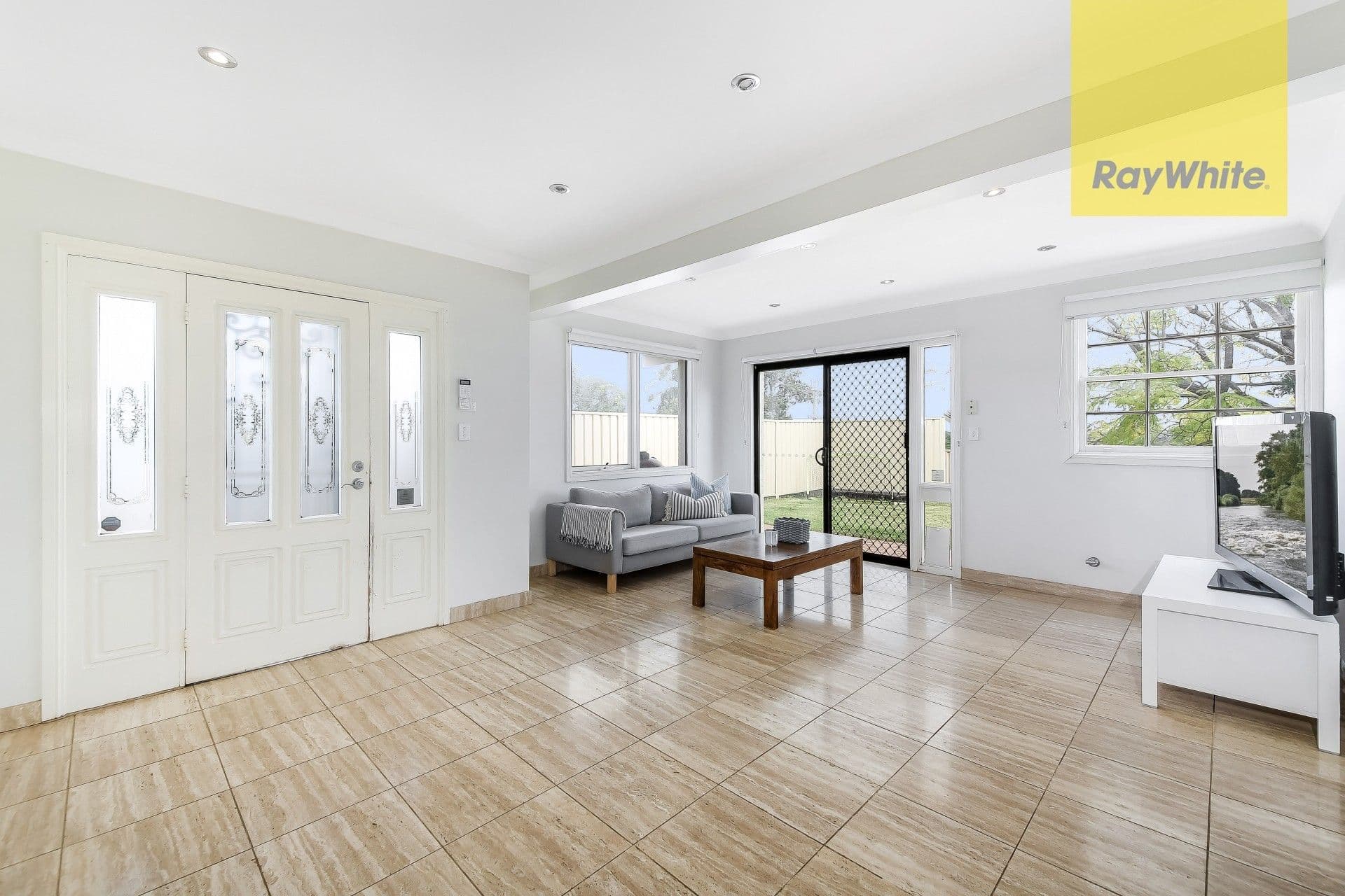 1 Eve Place, Winston Hills - Thumbnail 4