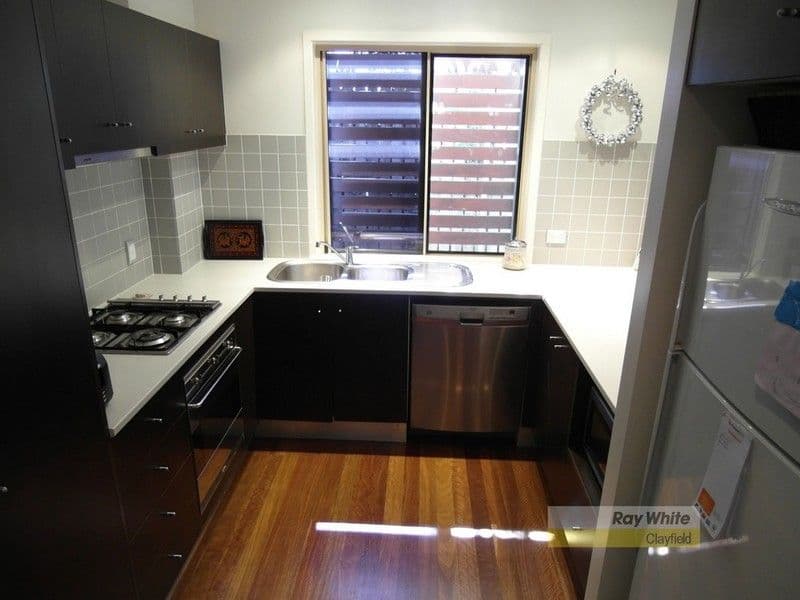 10 Aden Street, CLAYFIELD QLD 4011, Clayfield - Thumbnail 2