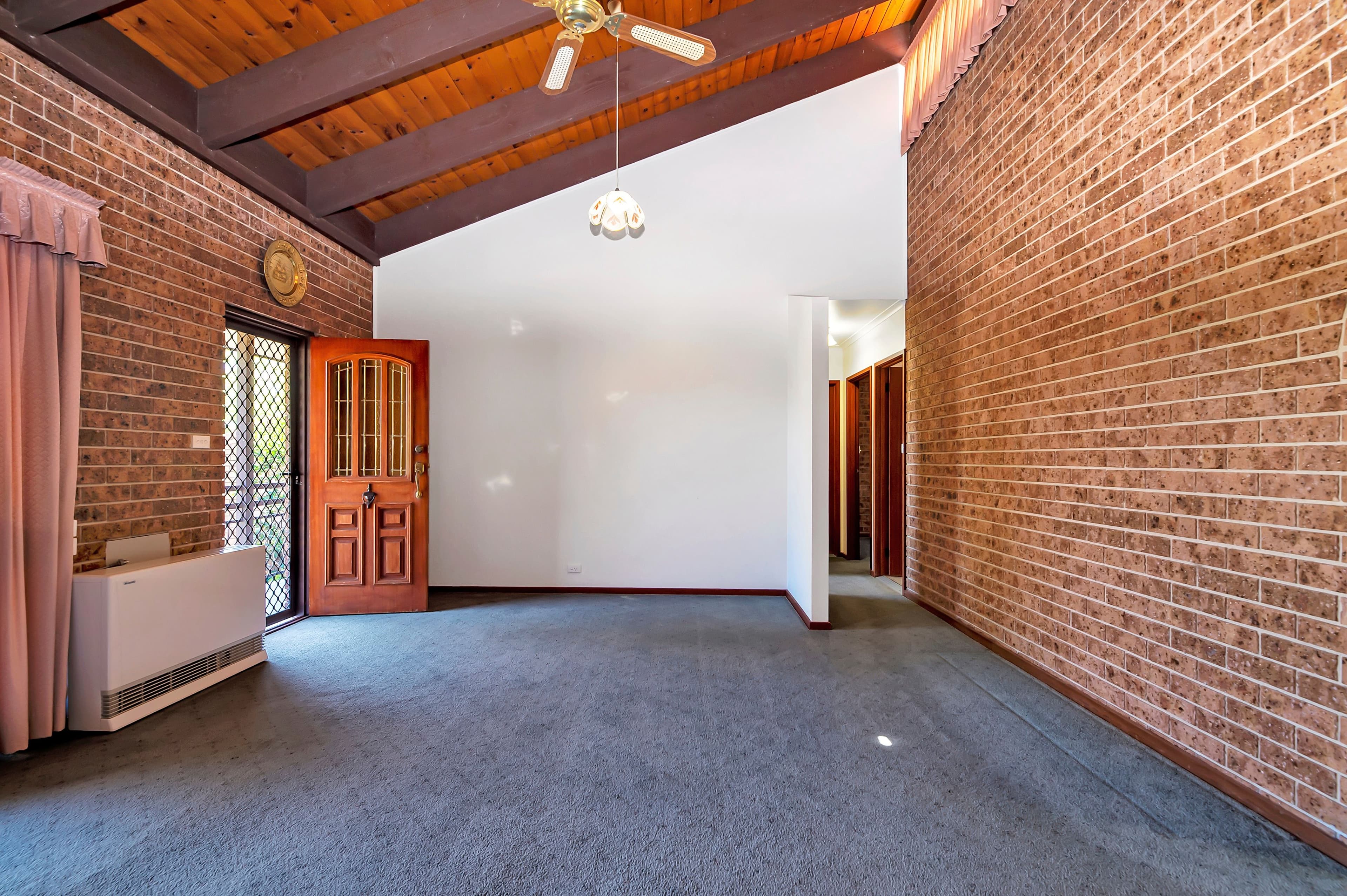 9 Thurralilly Street, Queanbeyan NSW 2620, Queanbeyan East - Thumbnail 4