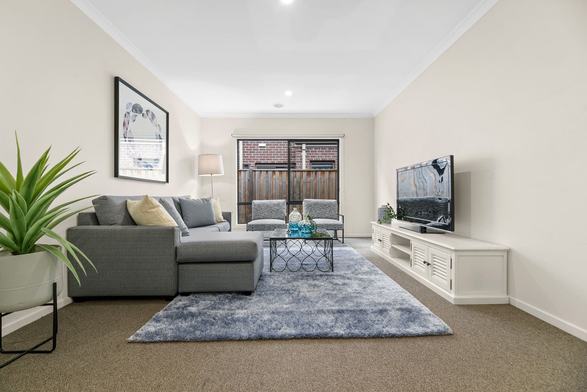 9 Mcnaughton Crescent, Berwick VIC 3806, Berwick - Thumbnail 2