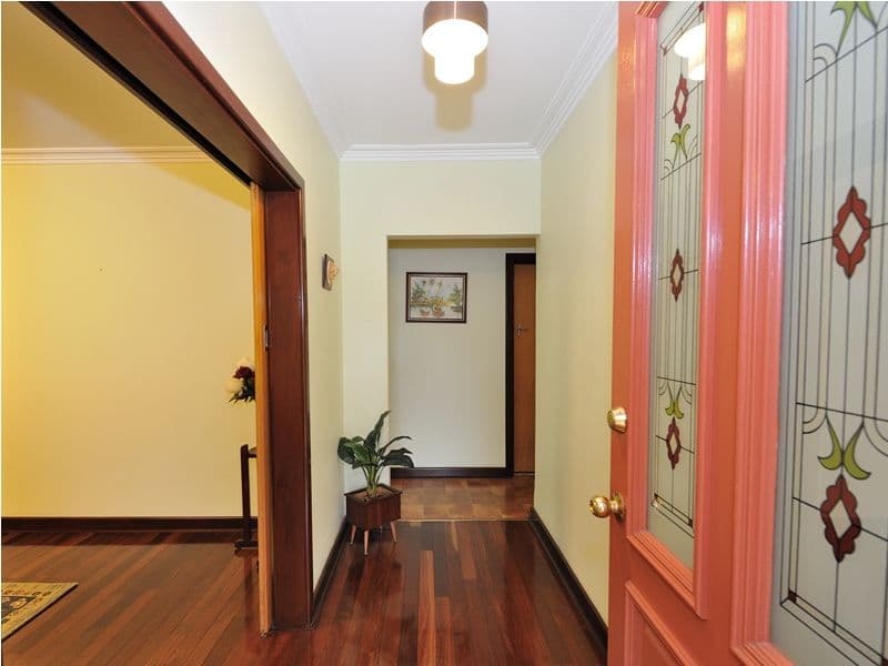 11 Robyn Street, MORLEY WA 6062, Morley - Thumbnail 2