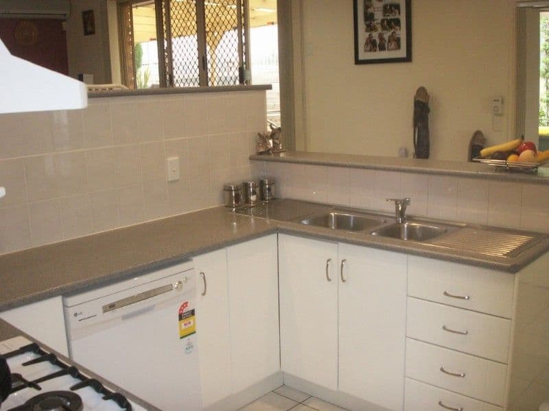 11 Gosford Court, HELENSVALE QLD 4212, Helensvale - Thumbnail 4