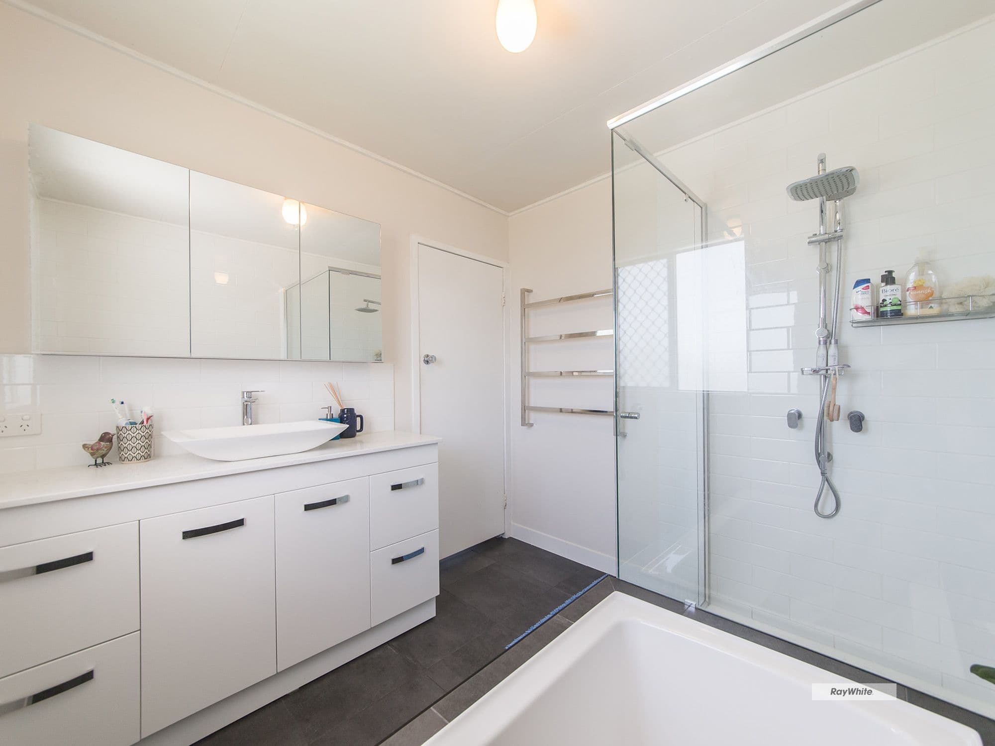 45 Menzies Street, Park Avenue QLD 4701, Park Avenue - Thumbnail 6