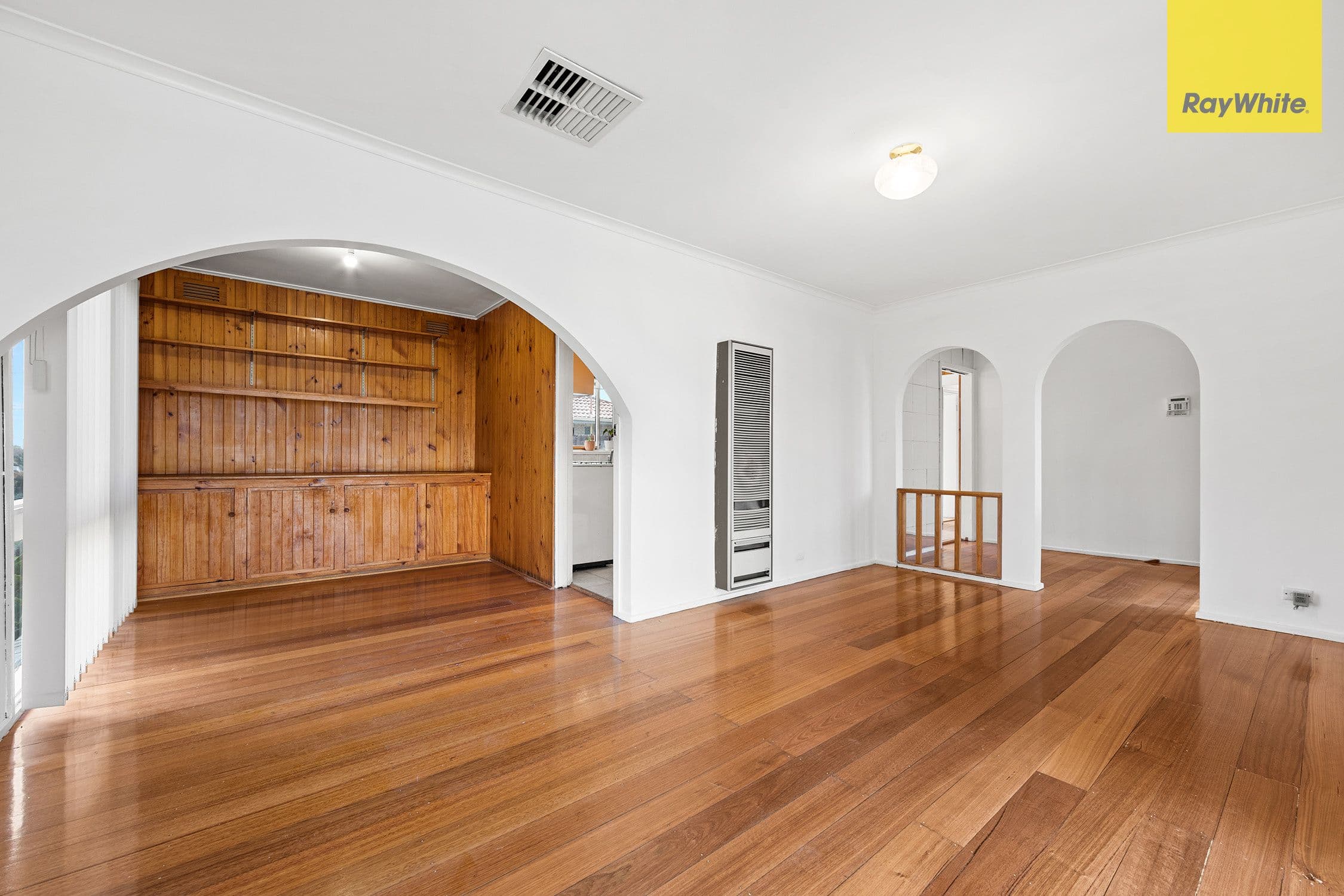 2 Meadowbank Court, Kings Park VIC 3021, Kings Park - Thumbnail 2
