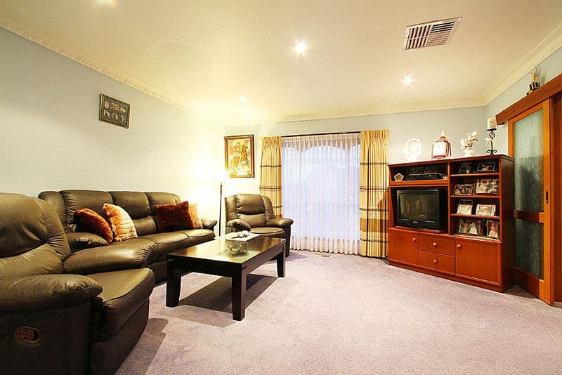 3 Uplands Place, THOMASTOWN VIC 3074, Thomastown - Thumbnail 2