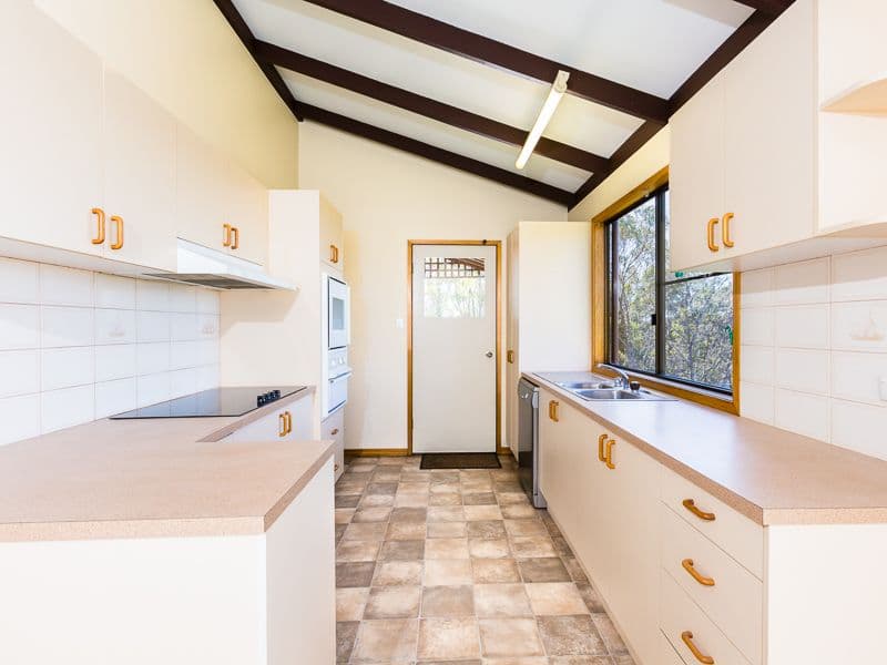 10 Towerpark Court, Crows Nest QLD 4355, Crows Nest - Thumbnail 2
