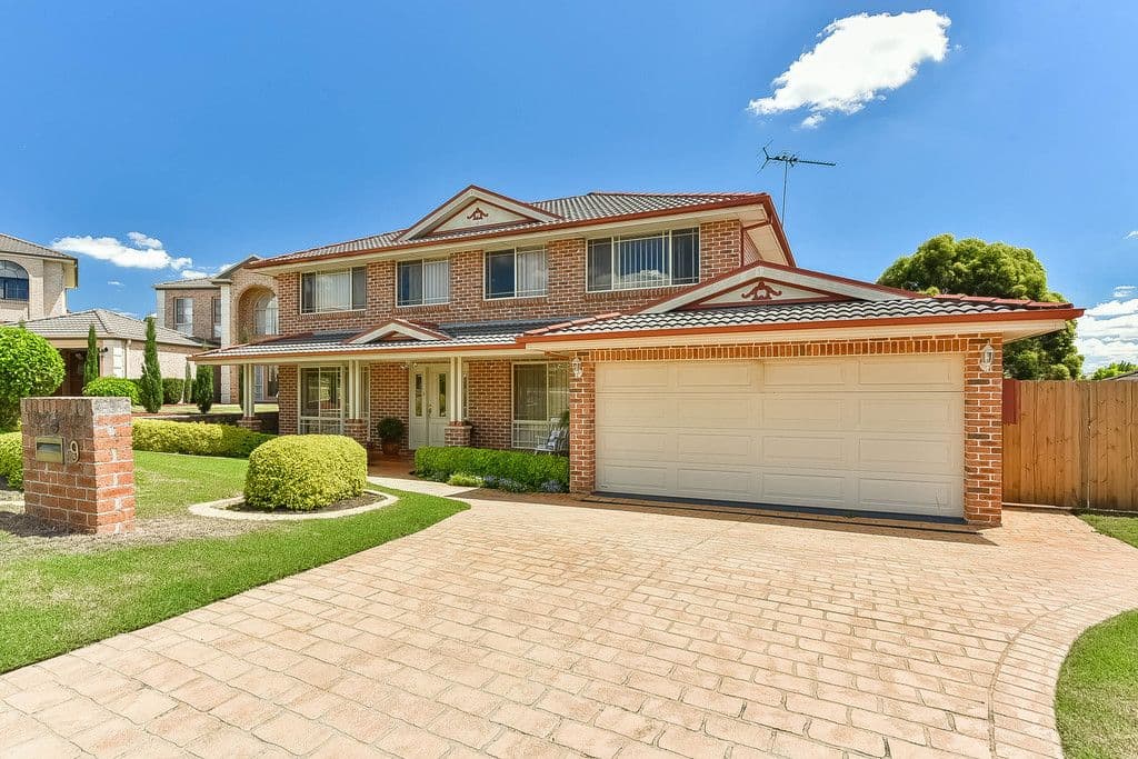 9 Lord Castlereagh Circuit, Macquarie Links - Thumbnail 2