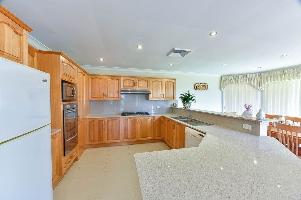 9 Lord Castlereagh Circuit, Macquarie Links - Thumbnail 4