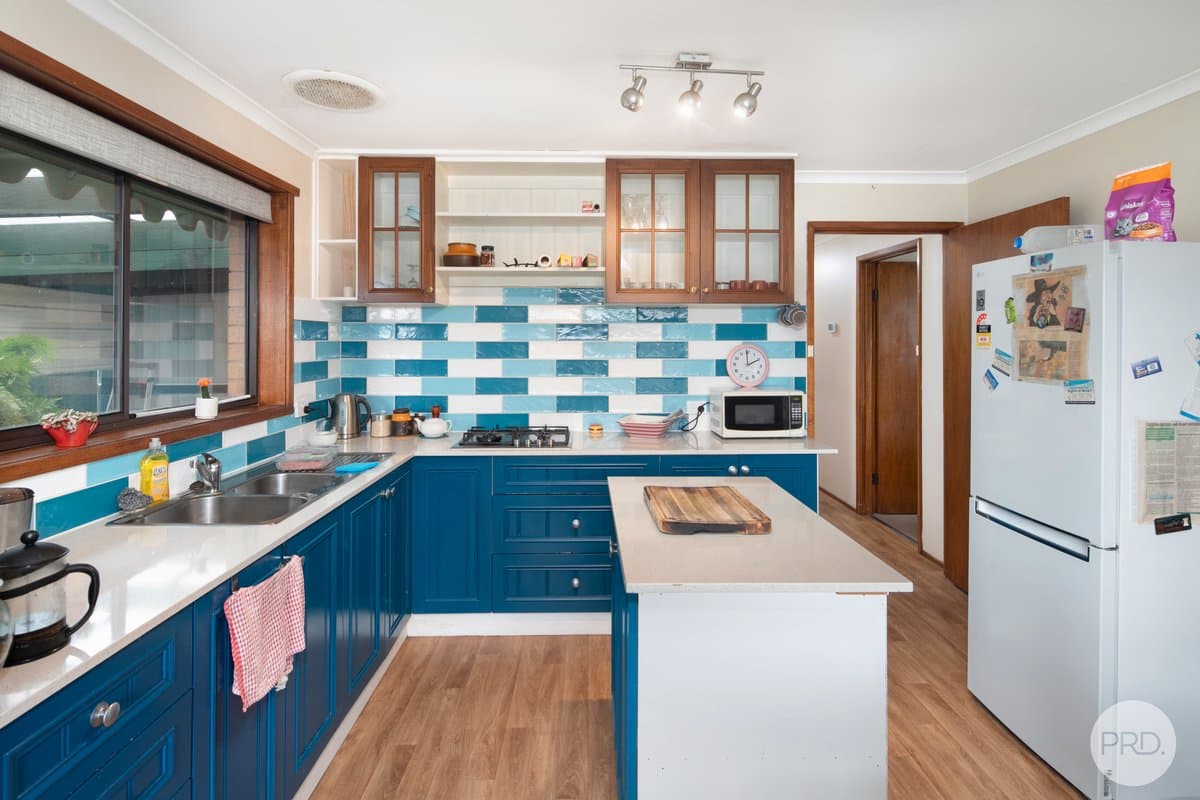 4 Hinkler Avenue, SEBASTOPOL VIC 3356, Sebastopol Property Image - Thumbnail 4
