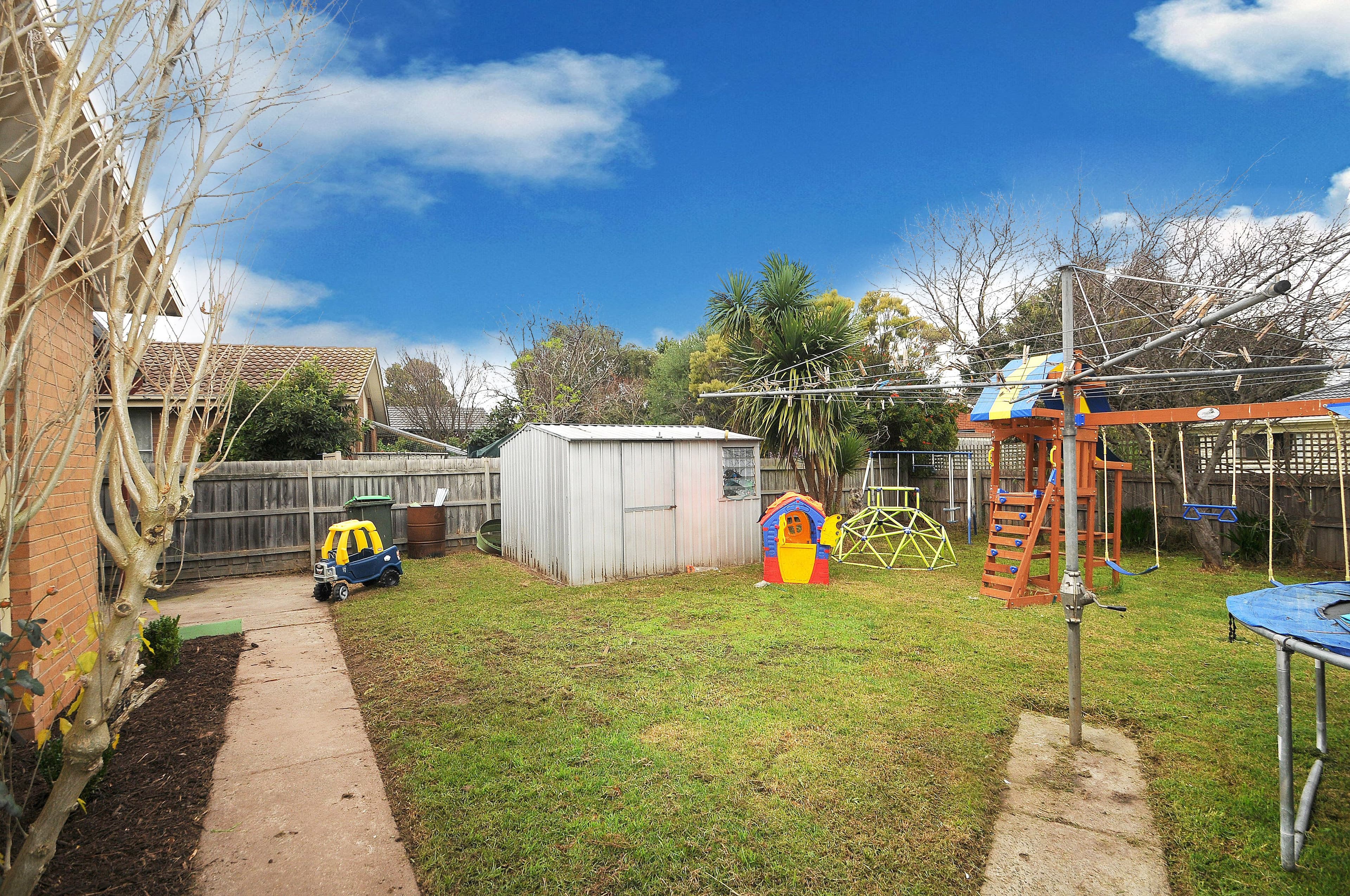 16 Hoya Crescent, Frankston North VIC 3200, Frankston North - Thumbnail 2